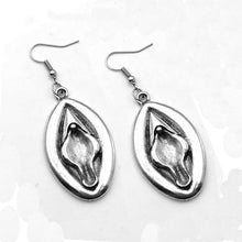 Load image into Gallery viewer, BitsBling Vagina Earring