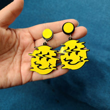 Load image into Gallery viewer, BitsBling Grunge Smiley